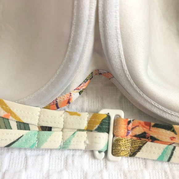 🖤Body Glove Floral Bandeau Bikini Top—S - Picture 7 of 8